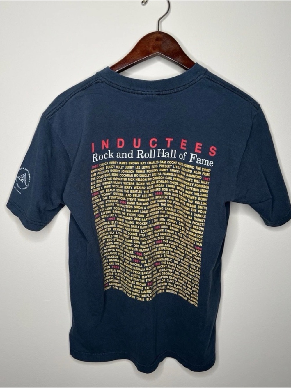 Vintage Rock And Roll Hall Of Fame Tee Shirt. Size Men’s M. Hall Of Fame Induct